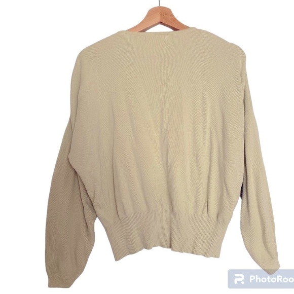 URBAN OUTFITTERS LIGHT GREEN WRAP SWEATER TOP SIZE XS - Picture 3 of 3